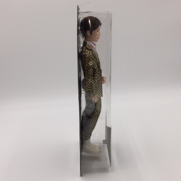 BTS Bangtan Boy Band Doll SUGA K-Pop Music Artist Fashion Idol New in Pa… - Picture 8 of 11